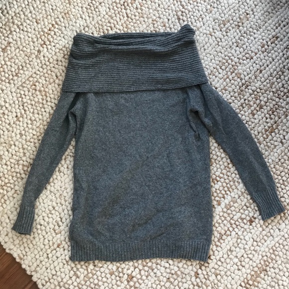 Mossimo off the shoulder sweater - Picture 4 of 4